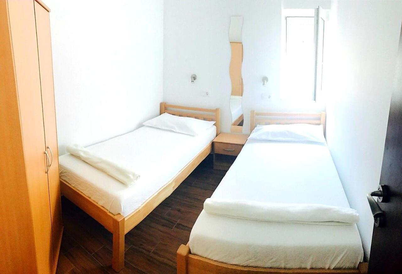 Apartmani Maki Omiš Zewnętrze zdjęcie