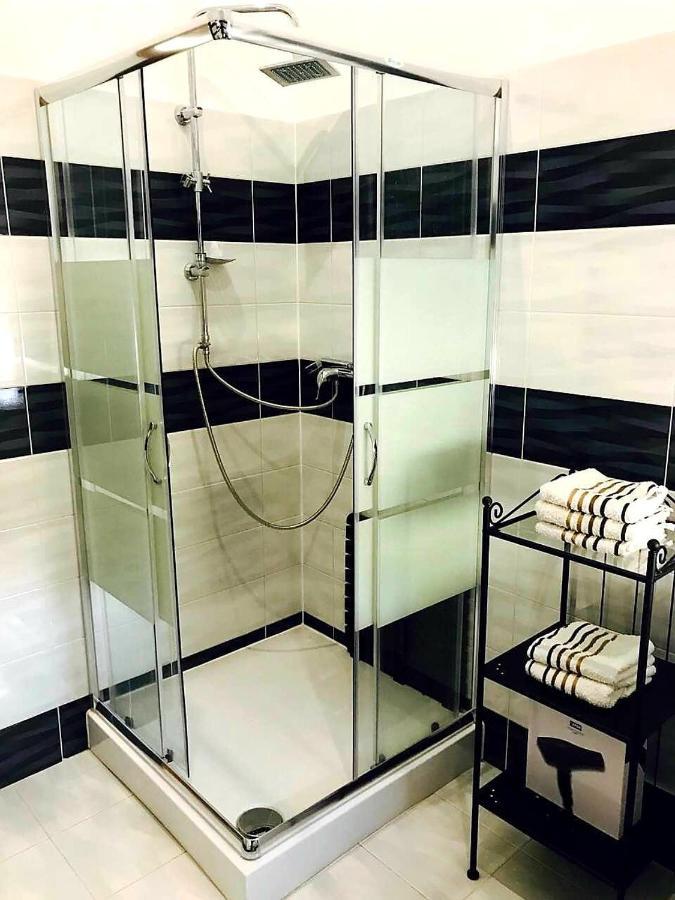 Apartmani Maki Omiš Zewnętrze zdjęcie
